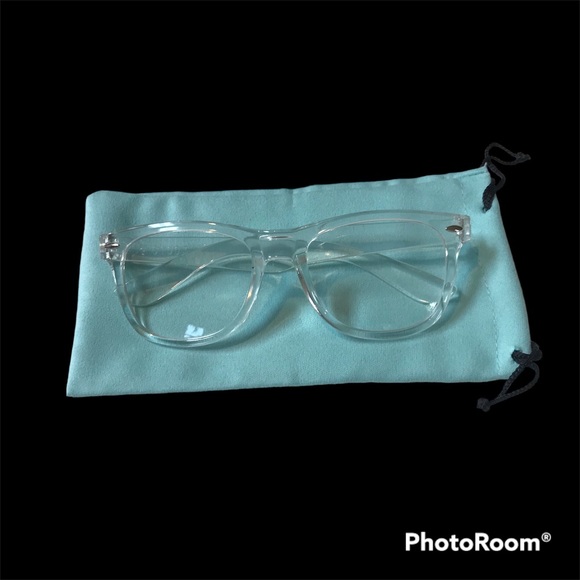 Clear lucite frame with clear lenses - Picture 1 of 2